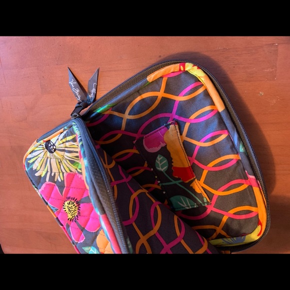 iPad case - Picture 1 of 2